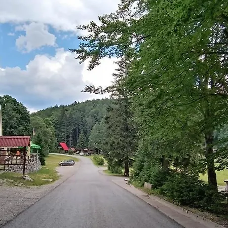 Koca Kresnica Casa de Férias *